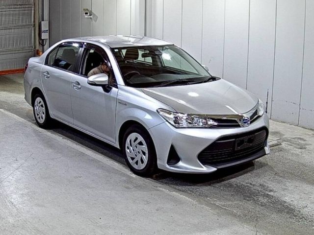 3042 Toyota Corolla axio NKE165 2018 г. (LAA Shikoku)